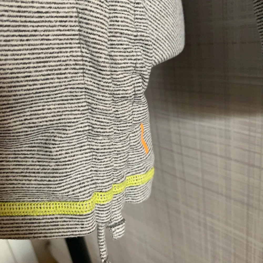 Lucy Striped Running Top with Thumb Holes